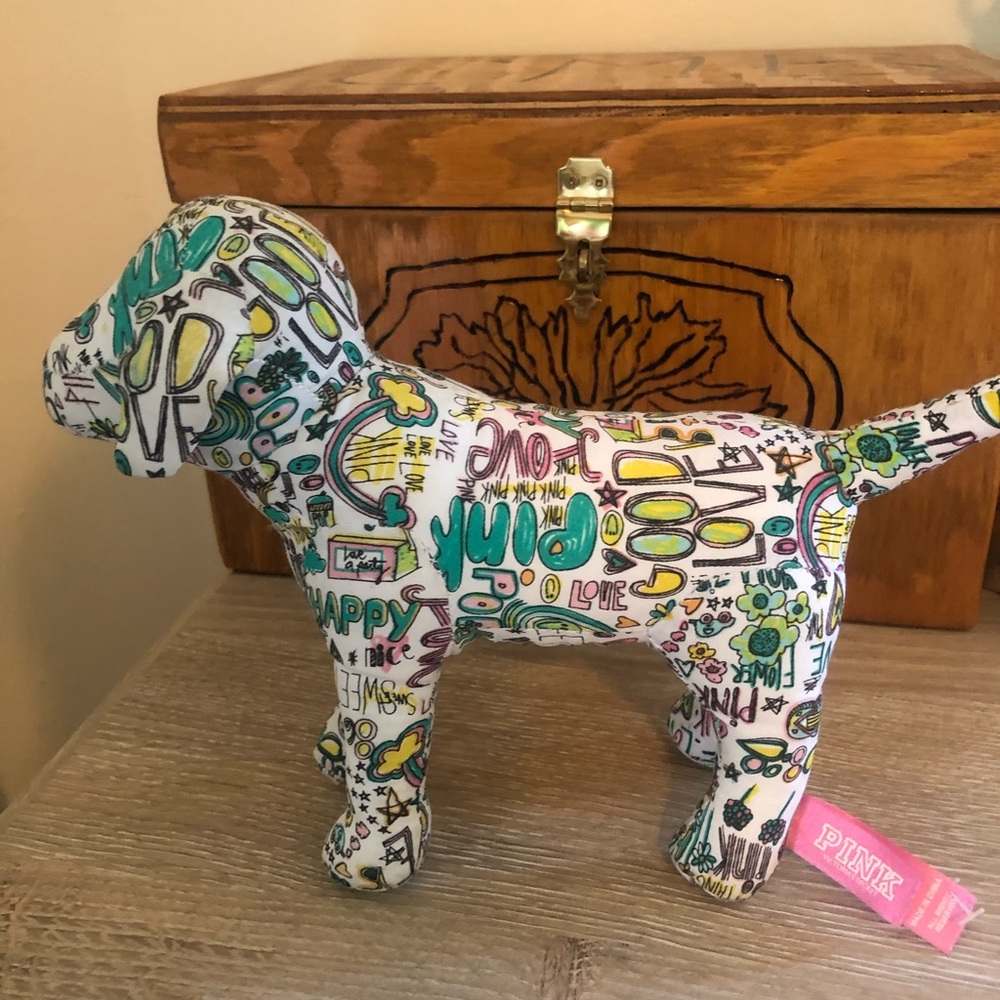 Vs pink dog